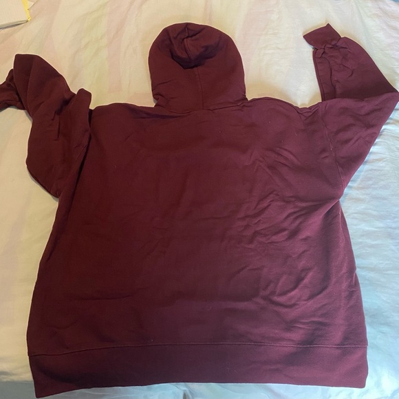 Burgundy hoodie - Picture 2 of 2